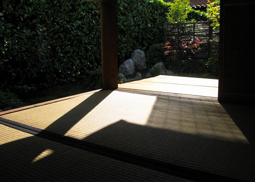 interieur de la cabane à thé : tokonoma